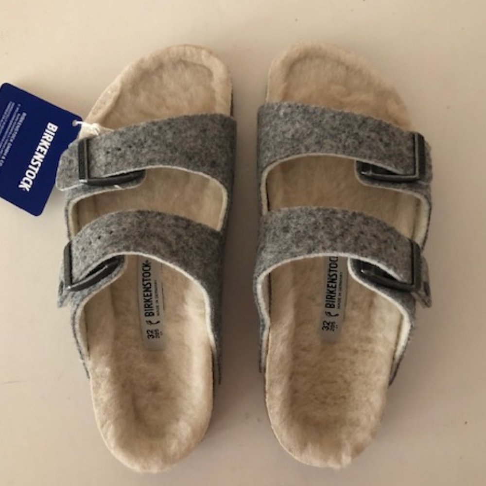 BIRKENSTOCK Arizona Rivet comfortable Sandal for boy or girl. Size: 1, 1.5 - Picture 1 of 13